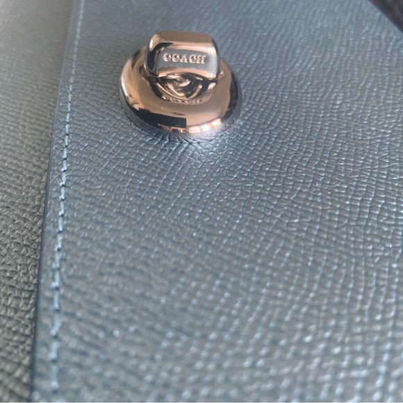 Coach Metallic Skyblue Leather
Chain Crossbody Bag- F22828 - Picture 11 of 12